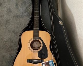 Yamaha guitar 