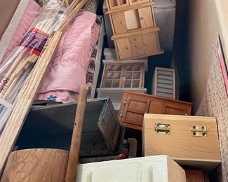 Dollhouse Furniture by Darico