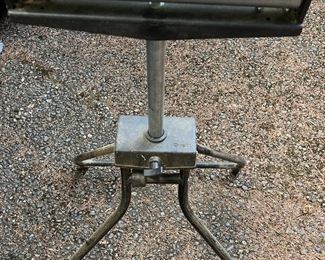 Adjustable Roller Stand