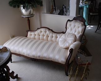 Beautiful Fainting Couch!