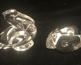 A pelican and a ladybug. 