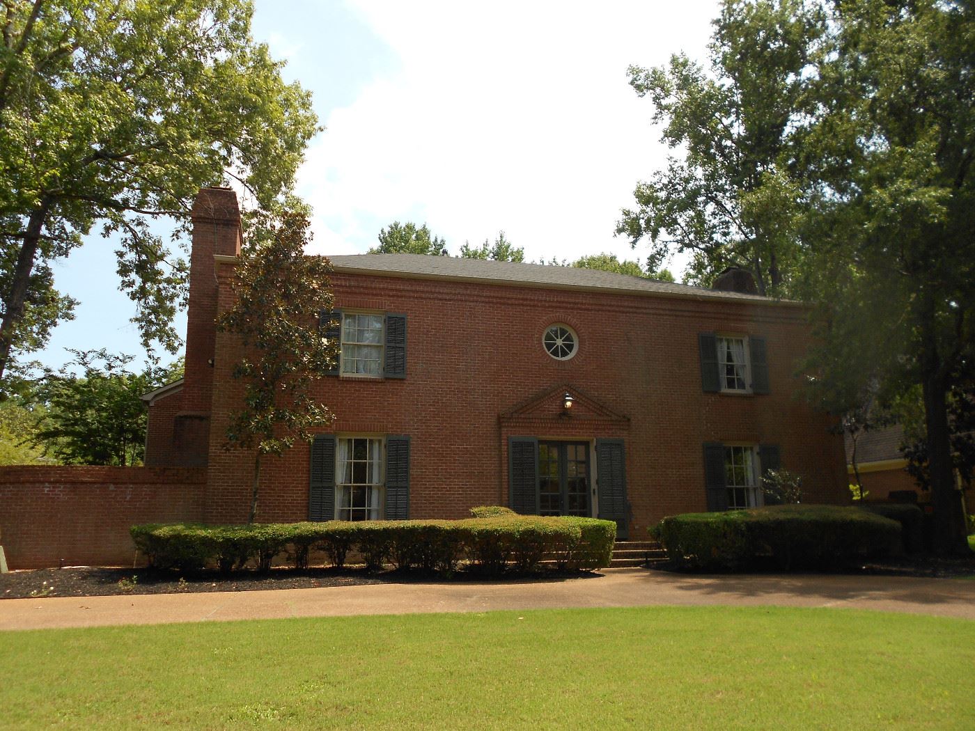 GREAT ESTATE in RIVER OAKS in Memphis, TN starts on 8/5/2023