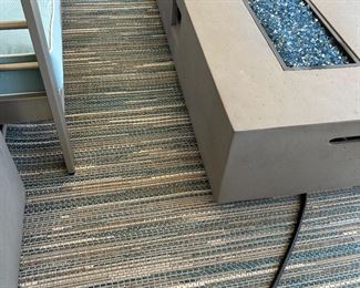 outdoor rug 5'4" x 7'6"