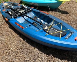 Lifetime TETON Angler 100 Sit-on-top fishing kayak + paddle (NEW still with tags)
