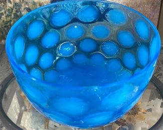 Mid-size Coin Dot Style Bowl
