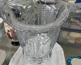 Elegant Glassware Vase 