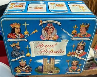 Royal Regalia Litho Tin