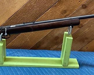 Winchester Model 75 22 Caliber Rifle (SN 45822)