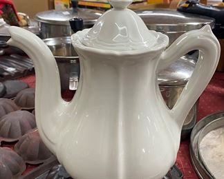 Red Cliff Ironstone Heirloom Teapot