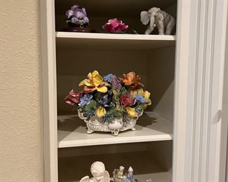 Lots of accessories and decorator items