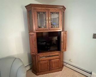 corner entertainment