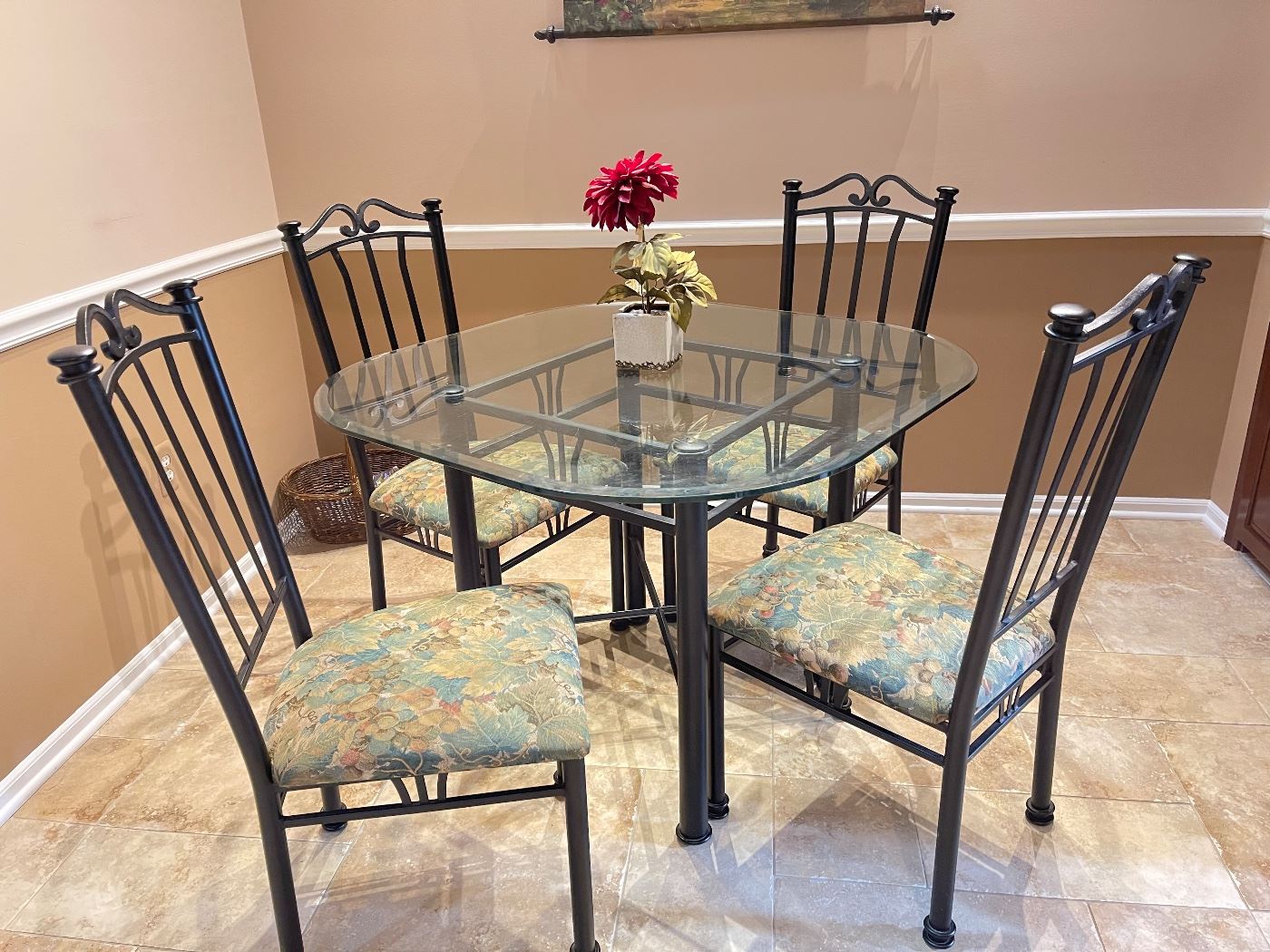 The Days Of Wine & Roses Estate Sale starts on 7/28/2023