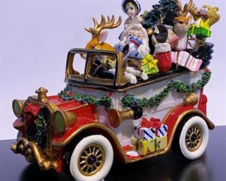 Fitz & Floyd Christmas musical box 