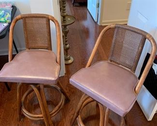 #28	Classic Rattan Company set of 2  Bar Stools that  Swivel - 25" Seat height	 $50.00 

