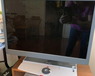 #66	ClearView Optelec by Tieman group - 22" Screen	 $500.00 
