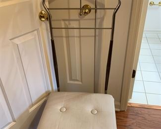 #113	Vtg. MCM Mens Valet Dressing Chair Butler Mid-Century Pearl Wick	 $30.00 
