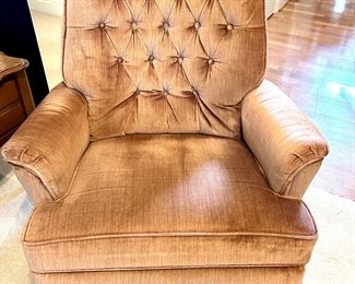 Lazy Boy Tufted Back Recliner