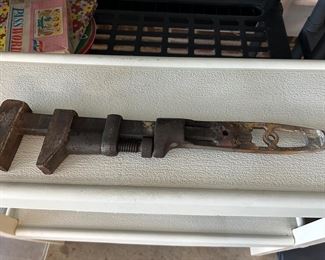J.H. Williams & Co Pipe Wrench