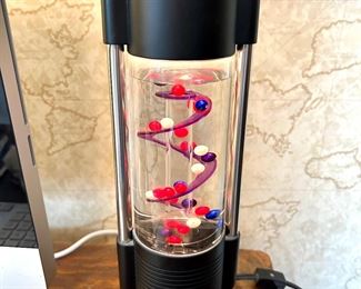 Vintage Retro Kenart Translucent Liquid Spiral Ball Water Motion Lamp