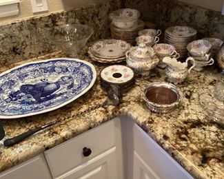 Vintage platter -china