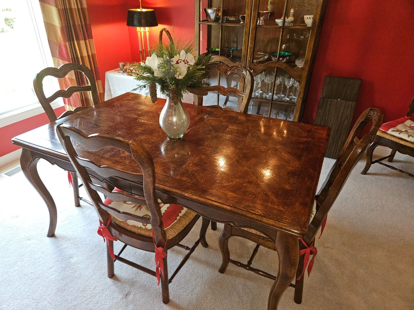 Hickory Mfg Dining Room Set & Pottery Barn made in India Metallic Vase with arrangement!
