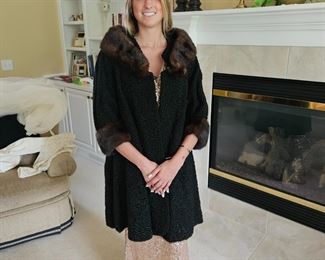 Murray Furs Westgate Toledo OH Vintage Lambs Wool Coat with Mink Collar & Cuff!
