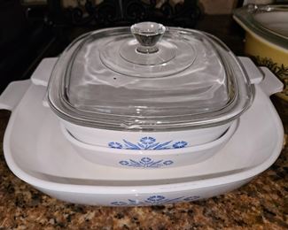 Corning Set of 4 Blue Cornflower Casseroles 1 lid!
