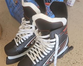 CCM Jetspeed FT440 Size 8D Ice Hockey Skate!
