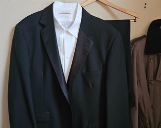 Men's 46R Tuxedo!
