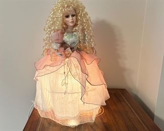 Doll Lamp