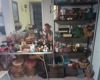 So much stuff many longaberger baskets 