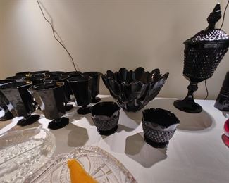 Indiana glass Tiara Black Bowl 1976 Regal Tulip
