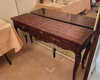 Vintage Sofa Table Henredon Furniture Two Drawers French Country Oak Inlays