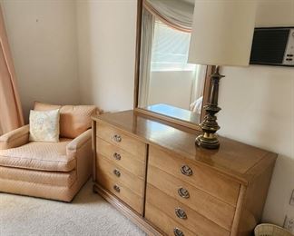 American of Martinsville Queen Bedroom Set