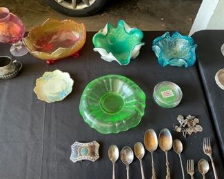 VINTAGE GLASS COLLECTIBLES 