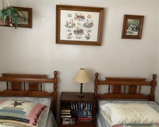TWIN BEDS 