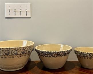 (3) Roseville Pottery Nesting Bowls