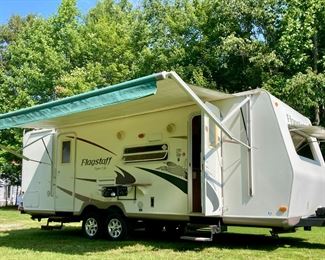 2008 Flagstaff Super Lite Travel Trailer
