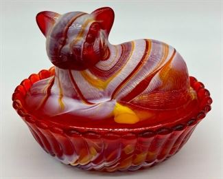 Vintage Westmoreland cat on vertical ribbed base ruby slag glass
