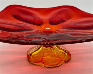 Vintage Viking glass 6 petal Amberina Art glass