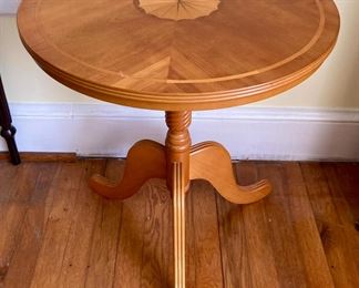 Vintage wood inlay pedestal accent table