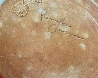 Jugtown Pamela Owens crock with lid