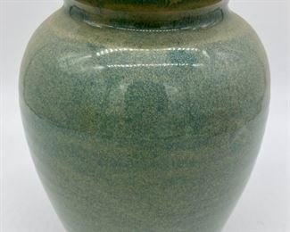 DK Clay (NC) lidded pottery jar