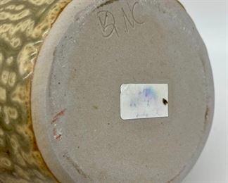 DK Clay lidded pottery jar