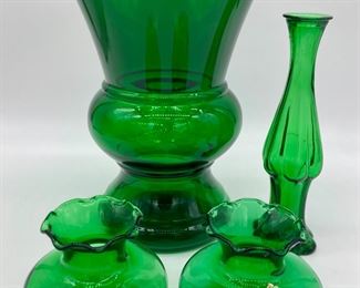 Vintage Anchor Hocking Forest Green Anchoglass, including 10" flared vase, bud vase, two small ruffle rim vases