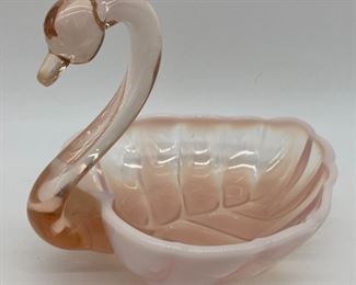 Vintage Duncan Miller Sylvan pink opalescent swan