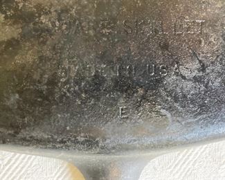 Assorted vintage cast iron square skillets