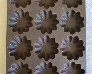 Vintage cast iron muffin pan