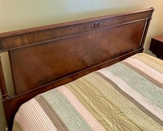 Vintage Northern Furniture Company headboard/footboard/bed frame