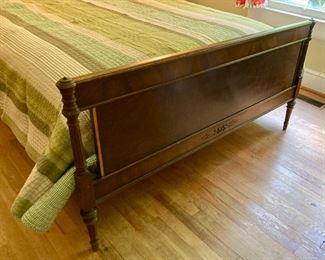 Vintage Northern Furniture Company headboard/footboard/bed frame